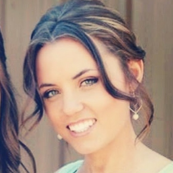 Meet your Posher, Kelsey - Picture 1 of 1